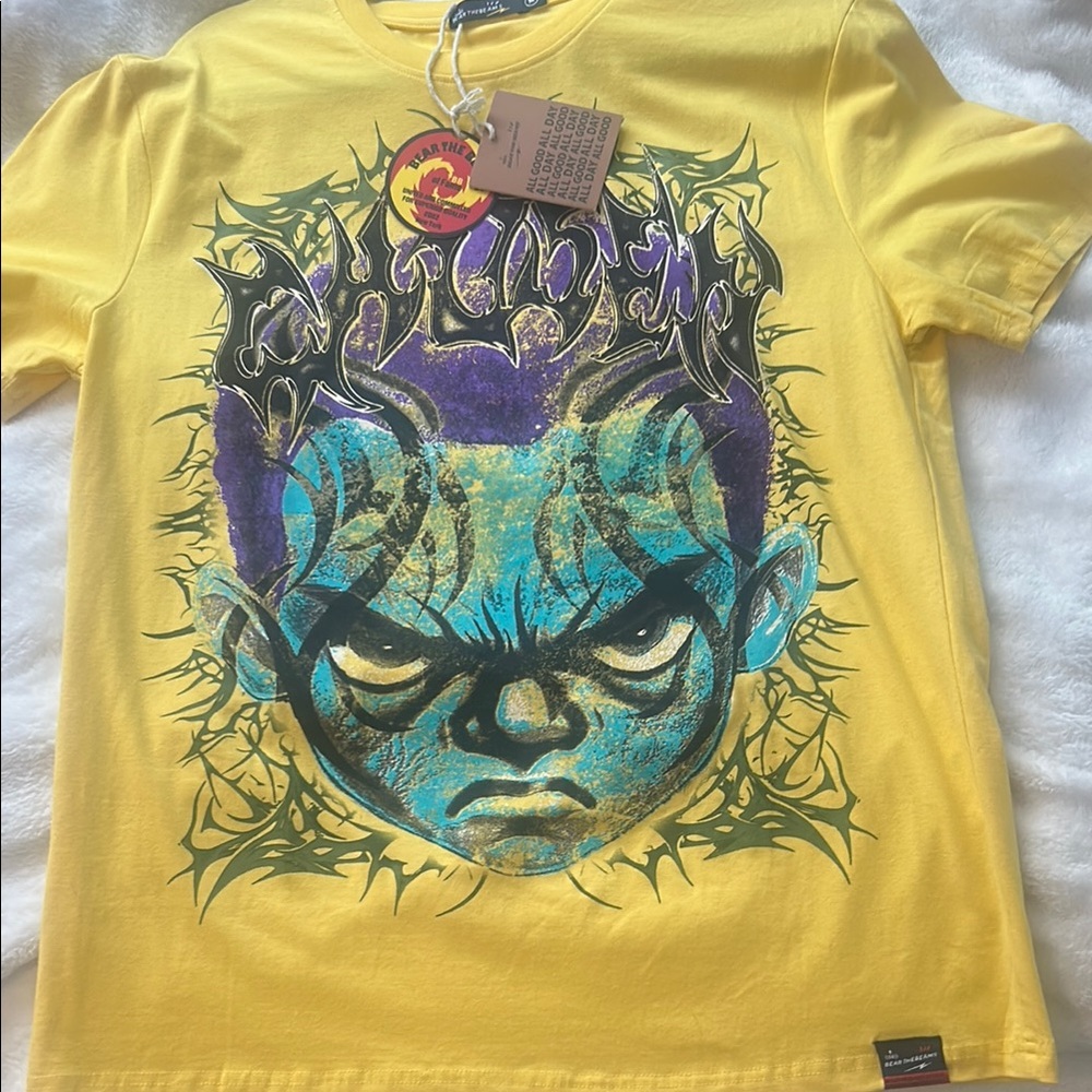 New, Bear The Beams yellow T-Shirt graphic size medium unisex, NWT